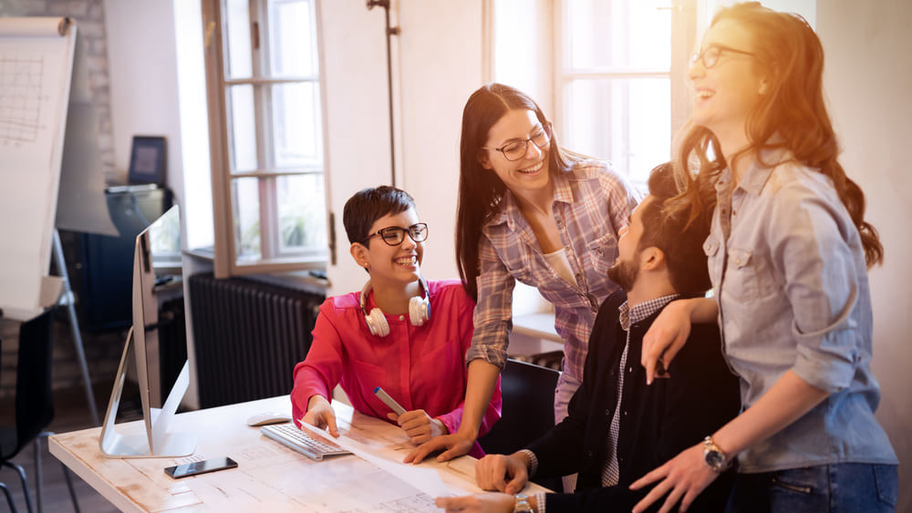 what we can learn from e-commerce Promote transformation with e commerce: Online merchants understand that motivated people are the driving force behind innovation