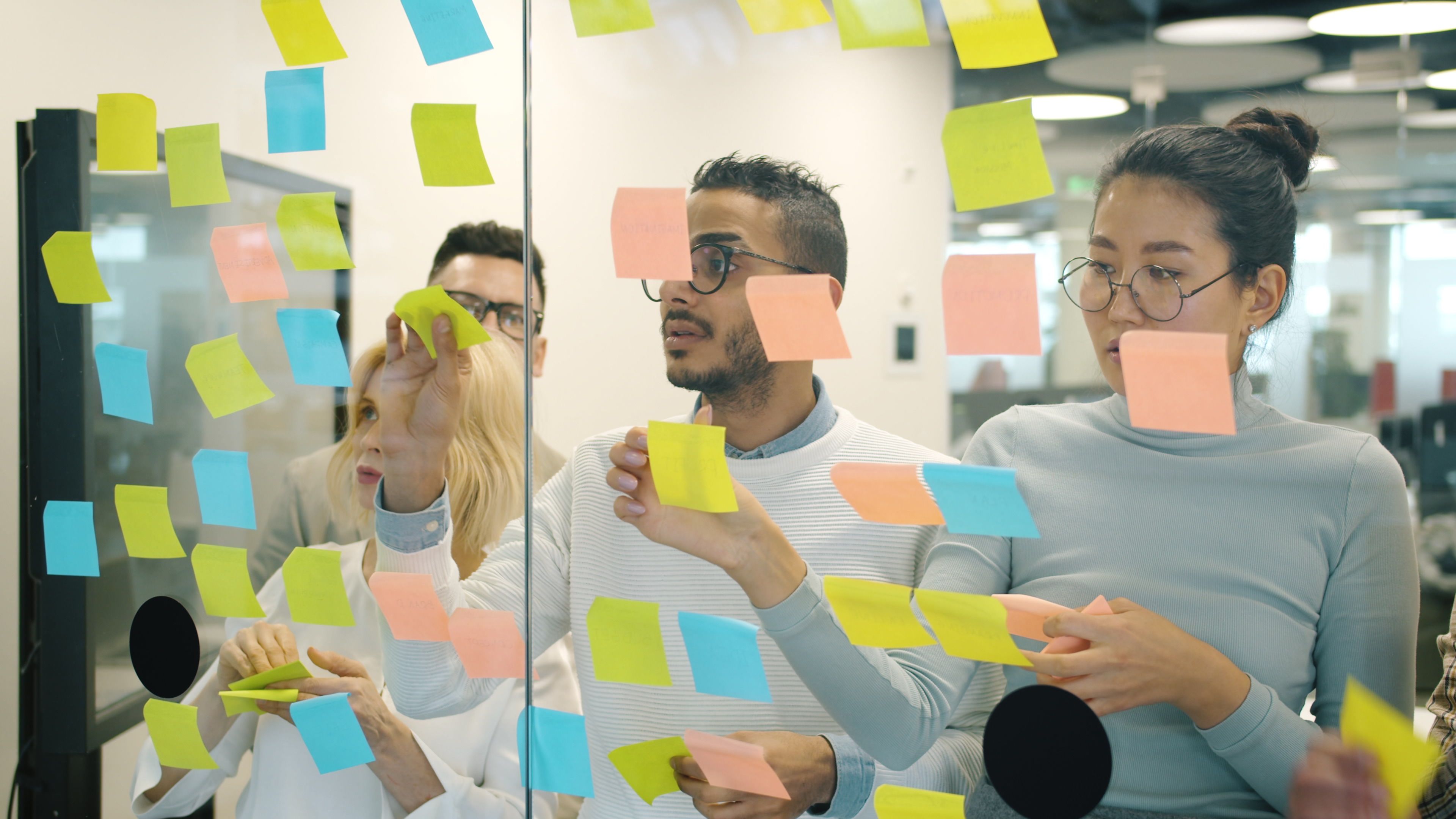 Successful transformation through agile methods. Is customer orientation also possible for large companies?